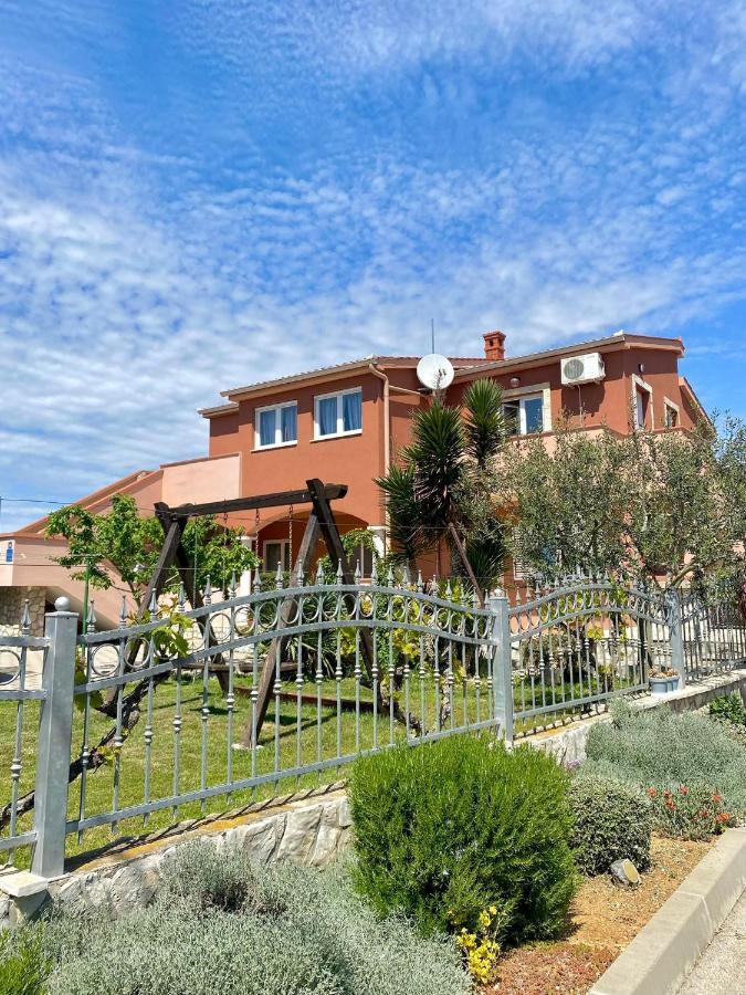 Apartmani Goga Биоград-на-Мору Экстерьер фото